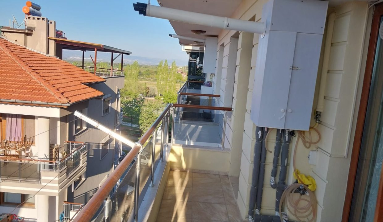 WhatsApp Image 2025-04-13 at 19.37.04 (1)