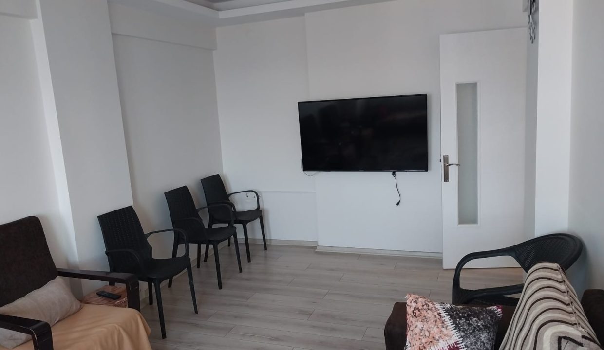 WhatsApp Image 2025-04-13 at 19.37.05