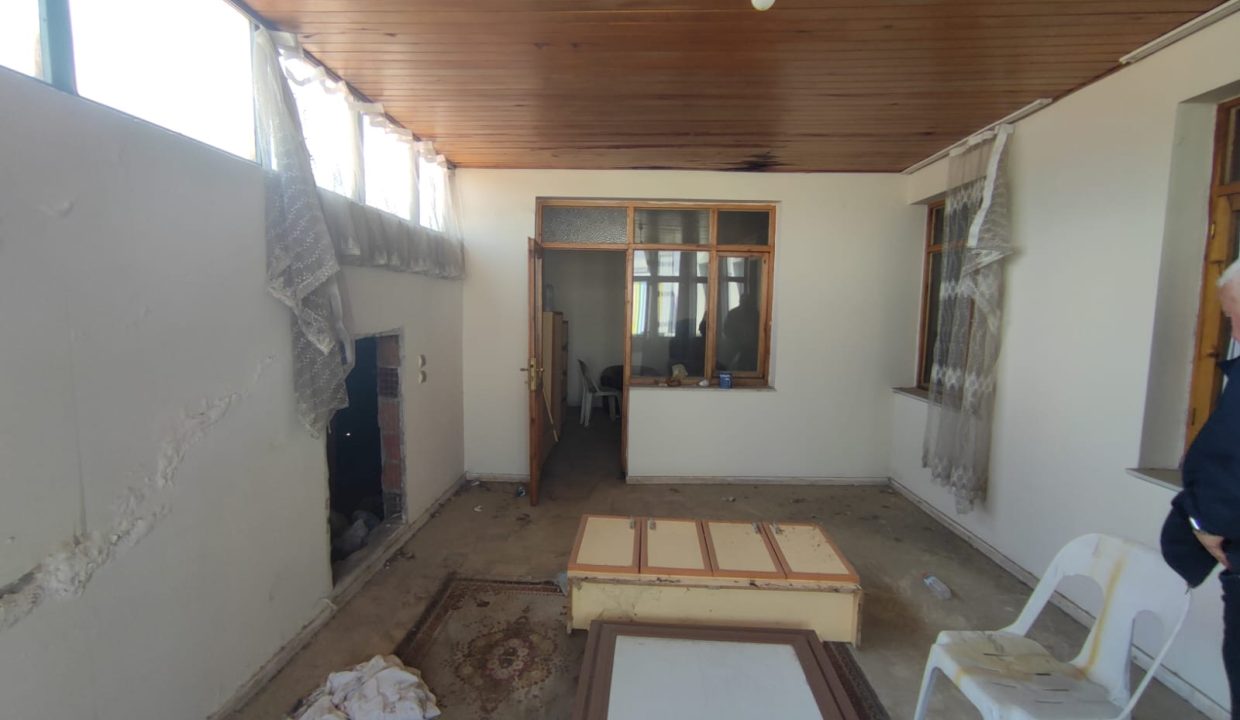 9e3024e4-87b0-40eb-b7fc-af6ab5c5d890