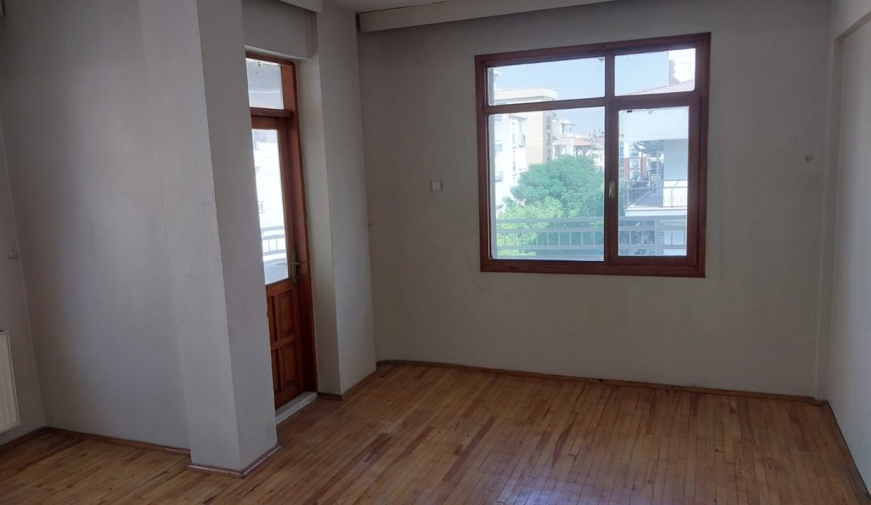 WhatsApp Image 2025-08-23 at 17.29.48 (2)