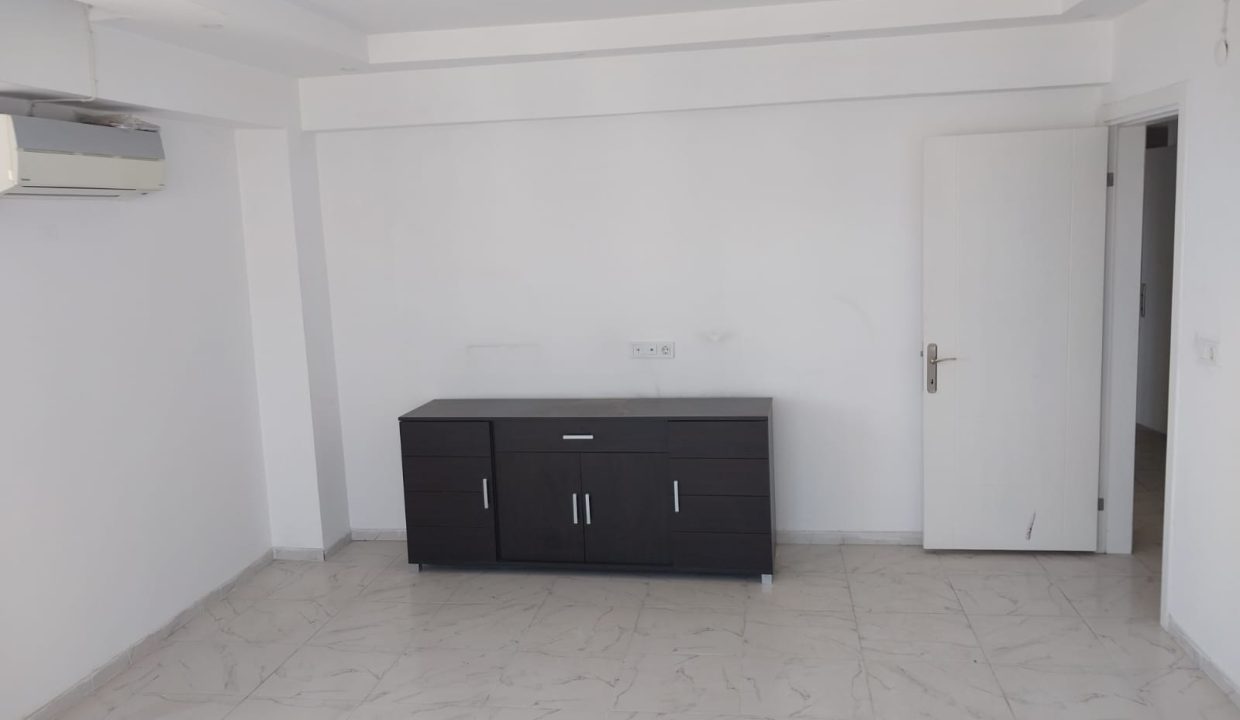 WhatsApp Image 2025-09-04 at 14.05.16 (1)