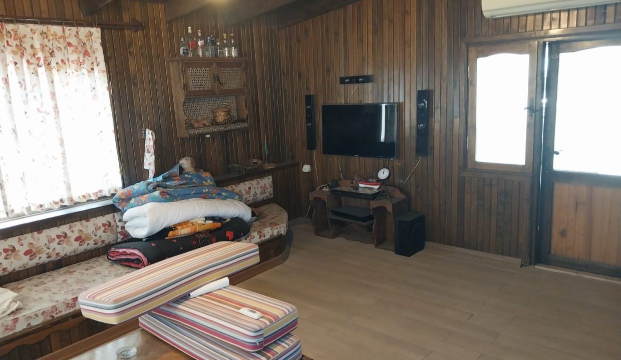 WhatsApp Image 2025-09-10 at 10.48.39 (1)