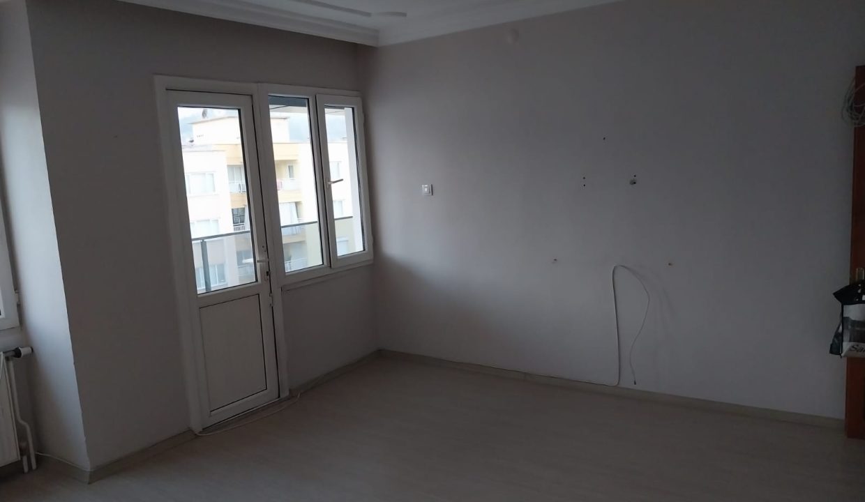 WhatsApp Image 2025-10-14 at 19.14.03