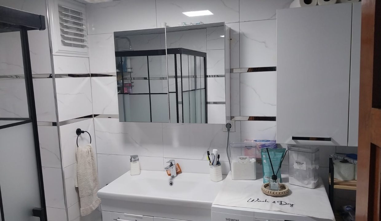 WhatsApp Image 2025-11-18 at 18.01.34 (1)