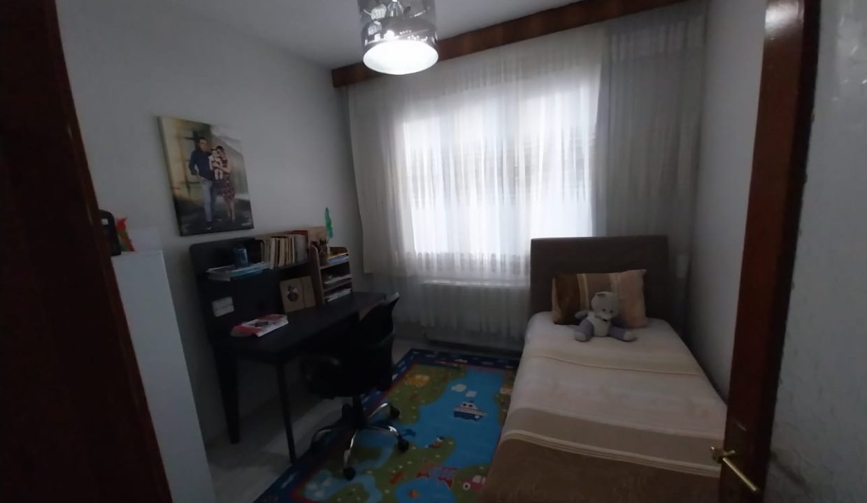 WhatsApp Image 2025-11-18 at 18.01.36